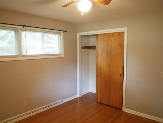 Building Photo - 5551 Thunderbird Cir NW