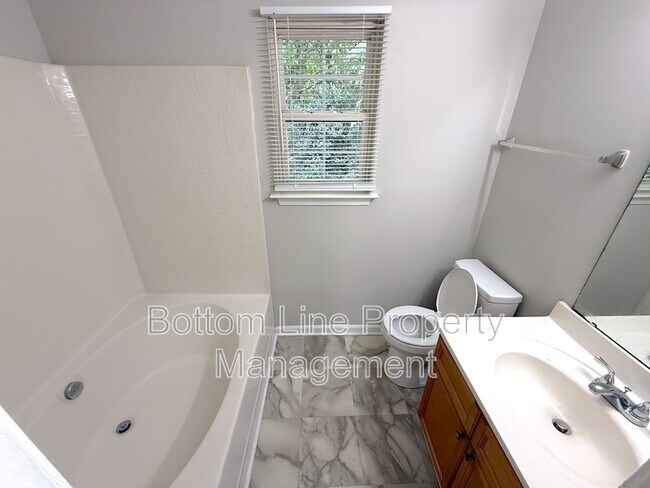 Building Photo - 5503 Windy Valley Dr