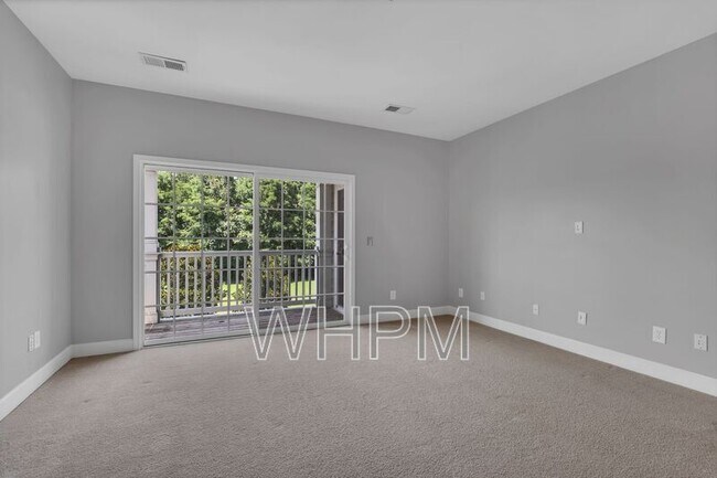 Building Photo - 4846 Bevendean Dr