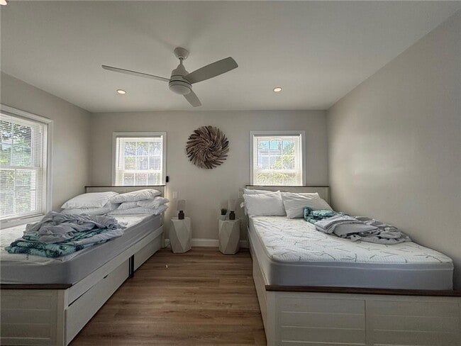 Building Photo - 51 Lee Ave