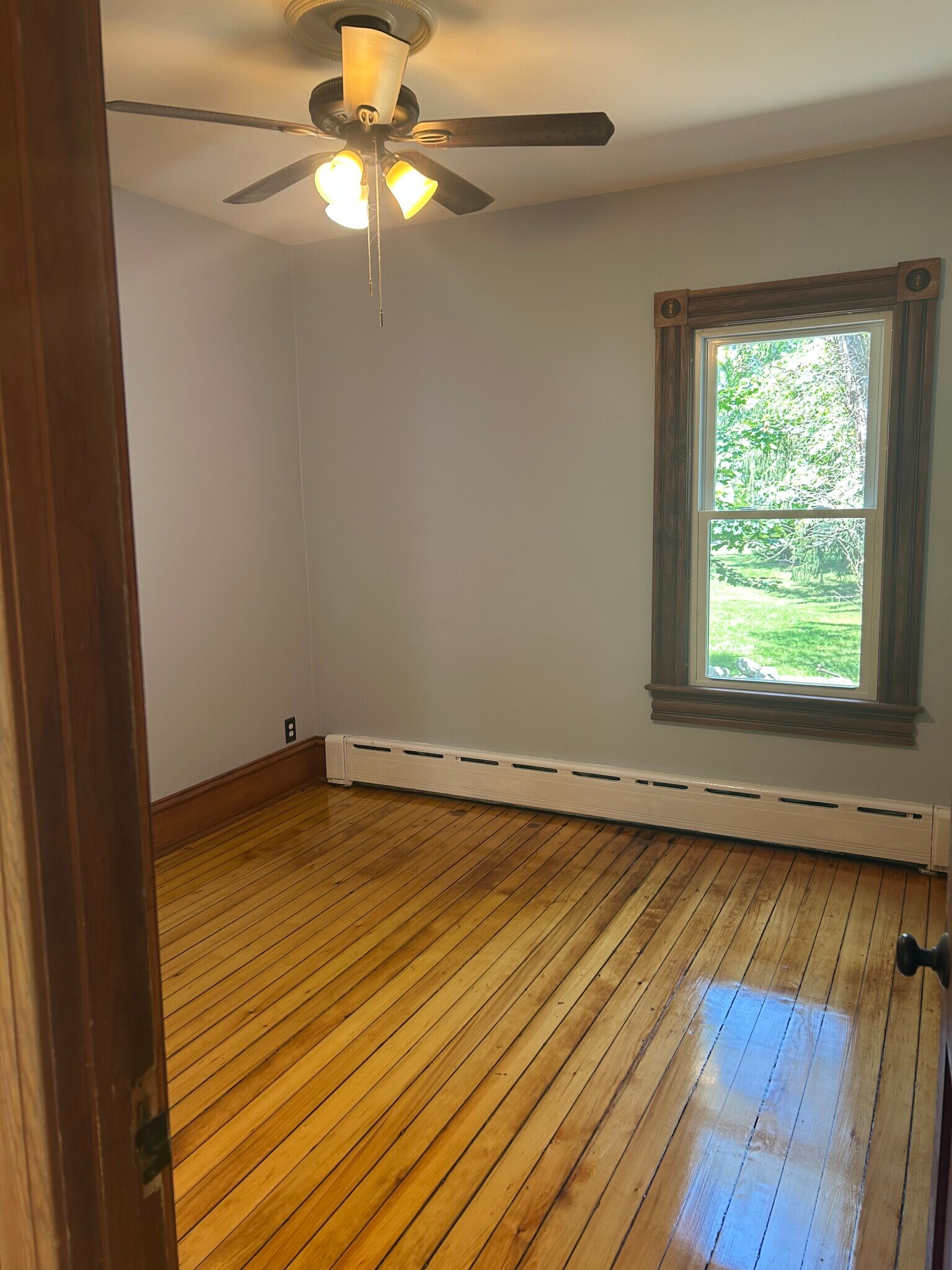 Building Photo - 1250 Gardners Neck Rd