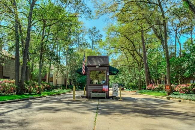 Building Photo - 11711 Memorial Dr
