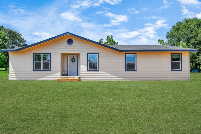 Building Photo - 1030 San Felipe Rd