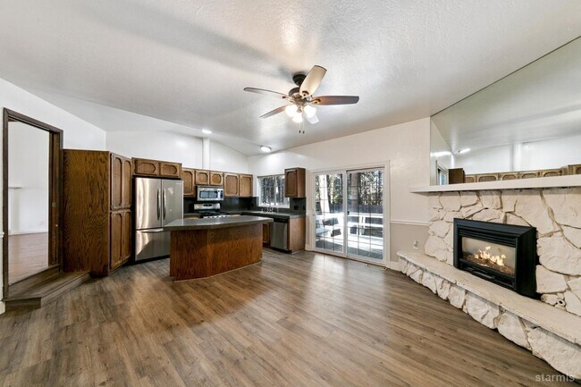 Building Photo - 2235 Texas Ave