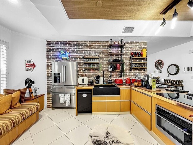 Building Photo - 3608 54th Dr W