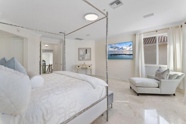 Building Photo - 3632 S Ocean Blvd