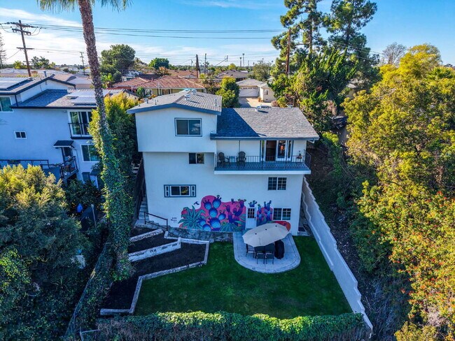 Building Photo - *!*! OPEN HOUSE -- SUNDAY 5/24 12PM-3PM !*!*  MOVE-IN SPECIAL - .5 MILES FROM SDSU Private rooms ...