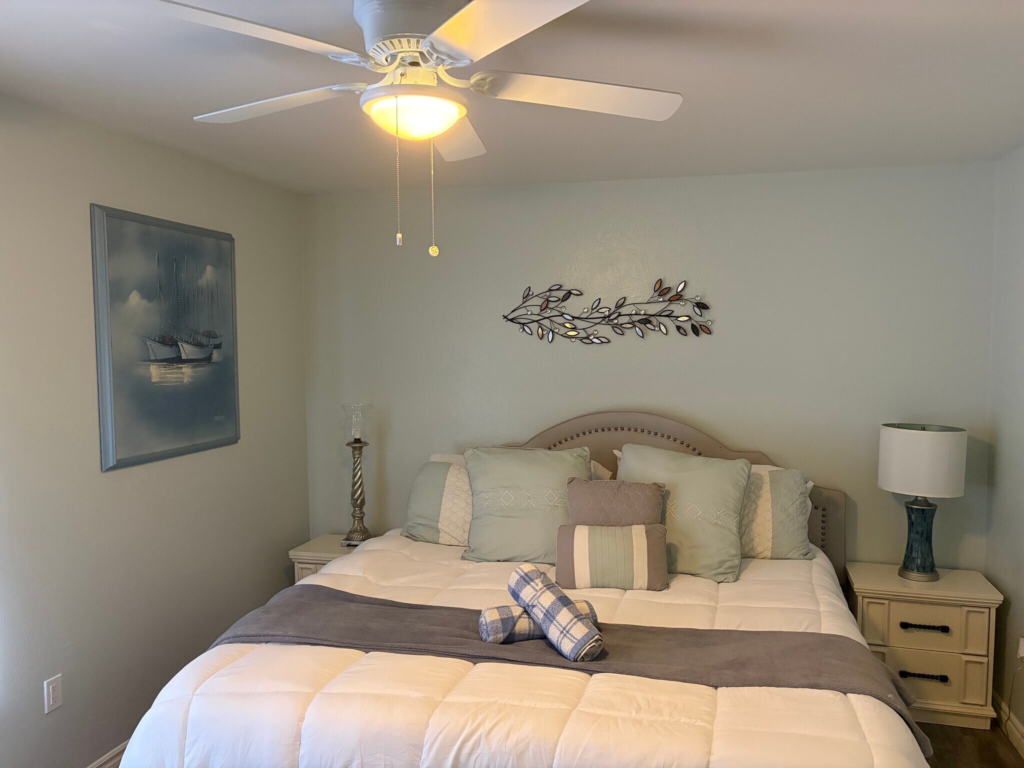 Building Photo - 3620 41st Way S