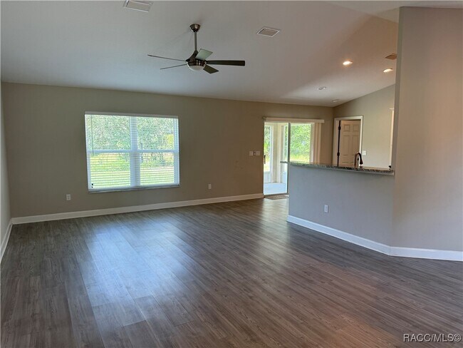 Building Photo - 2986 W Edison Pl