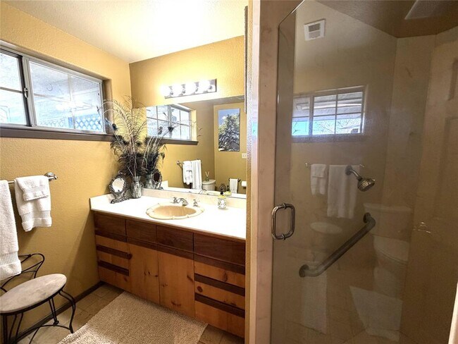 Building Photo - 2035 Borchert Loop