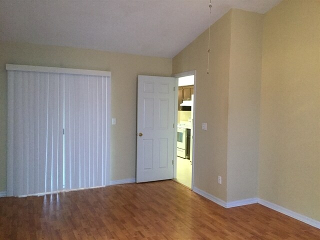 Building Photo - 832 Forestwood Dr