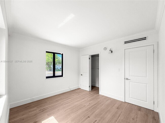 Building Photo - 55 NW 125th St
