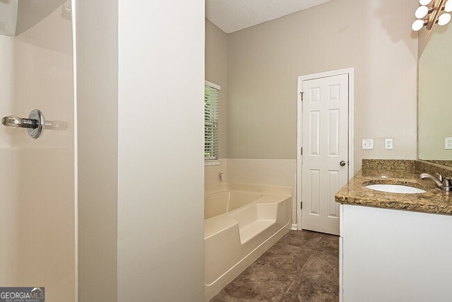Building Photo - 10953 Tara Village Way