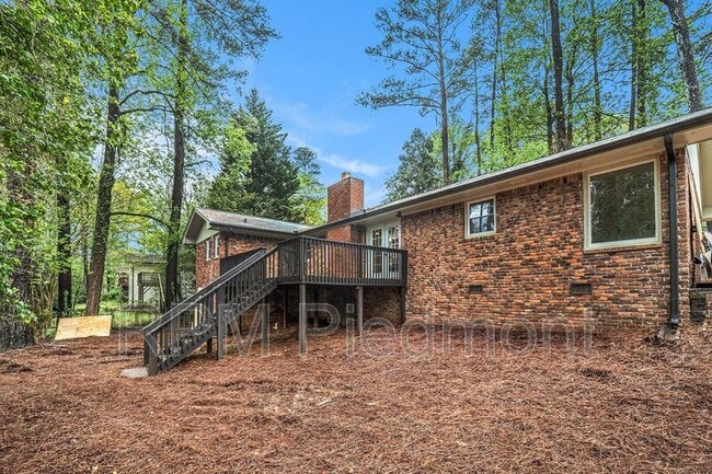 Building Photo - 2695 Peeler Rd