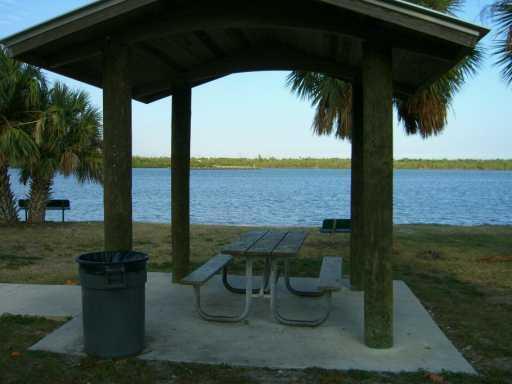 Building Photo - 6138 SE Riverboat Dr