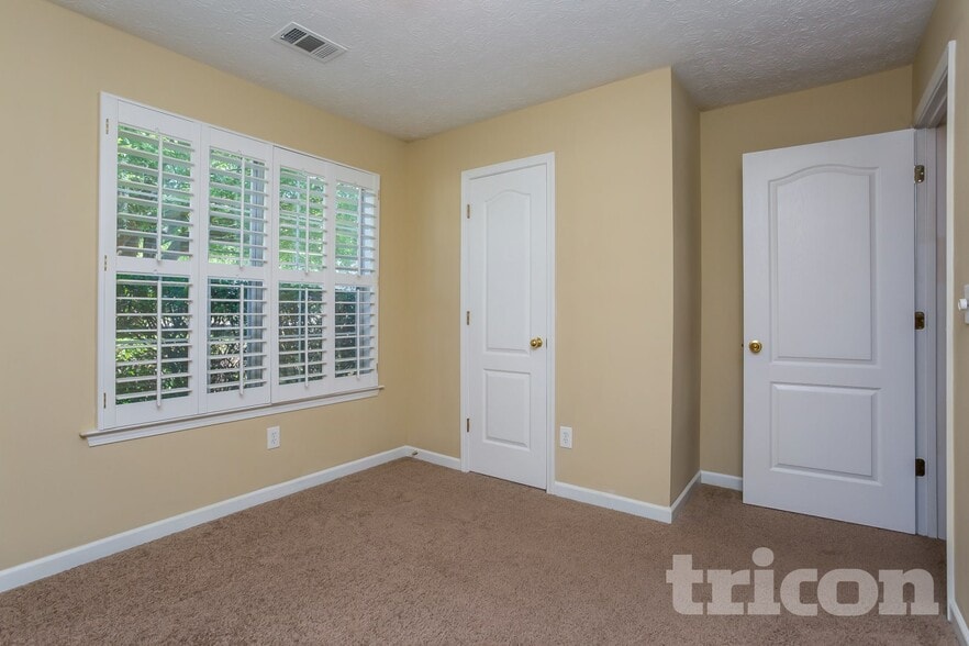 Building Photo - 233 Misty Ridge Trail