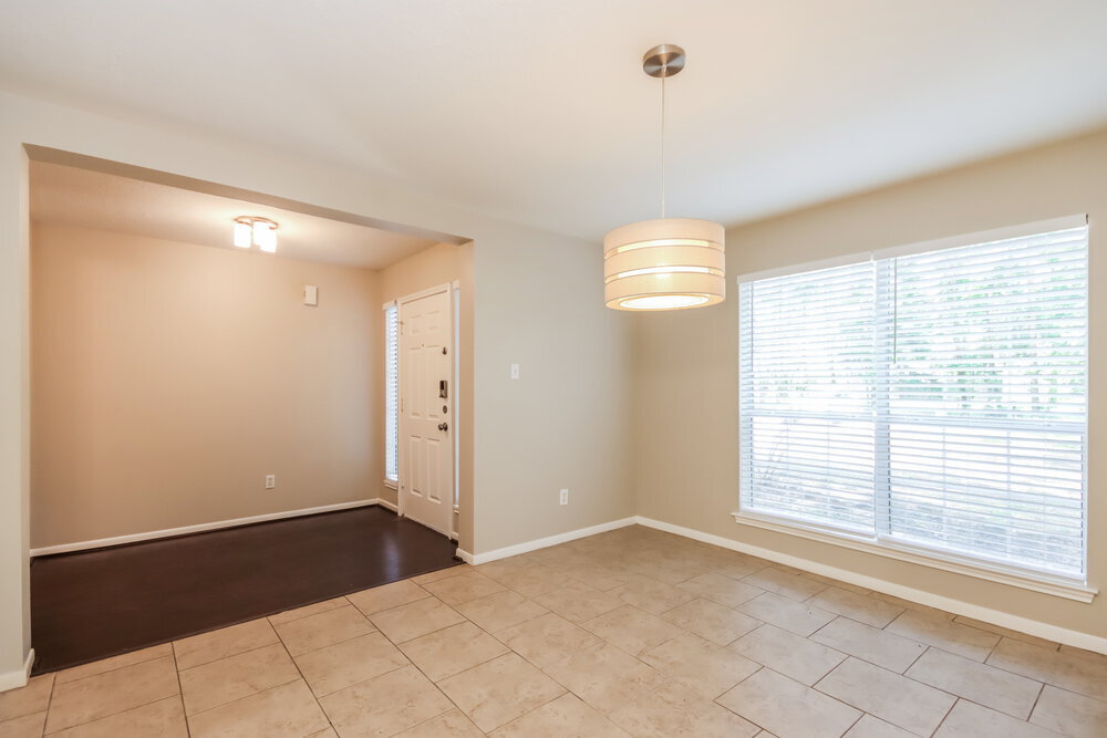 Building Photo - 403 Douglas Fir Dr
