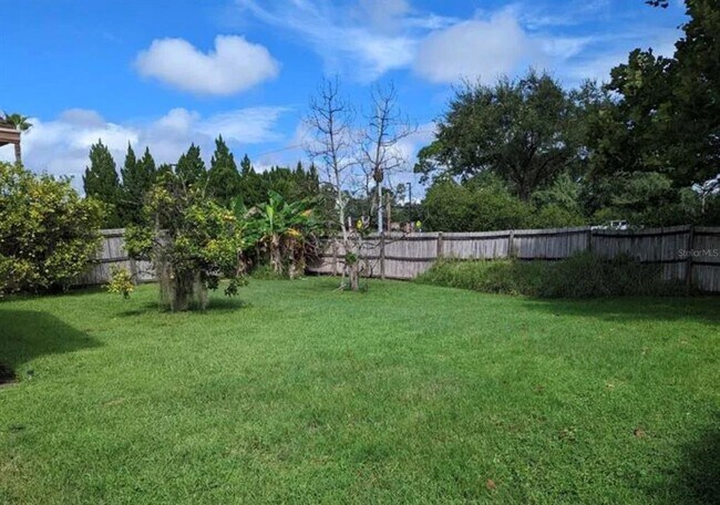 Building Photo - 1065 Brielle Ct