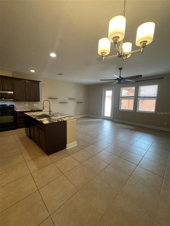 Building Photo - 439 Ellis Square Ct
