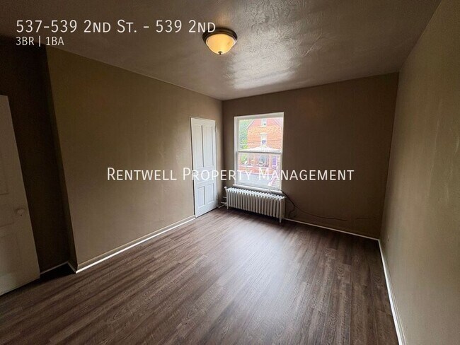 Building Photo - 537-539-539 2nd St
