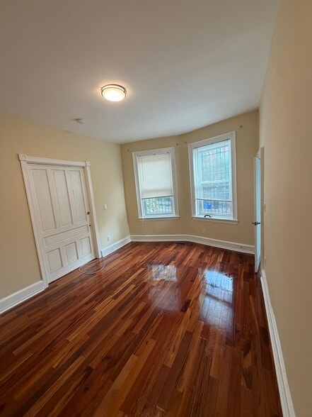 Building Photo - 501 S 44th St