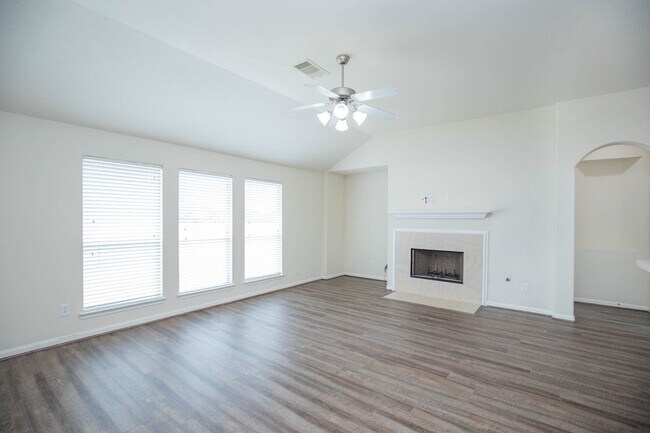Building Photo - 835 Aqua Vista Ln