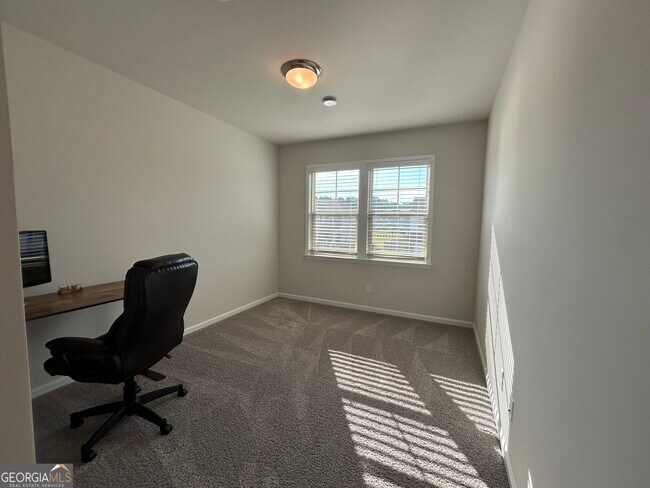 Building Photo - 8525 Tennyson Trce