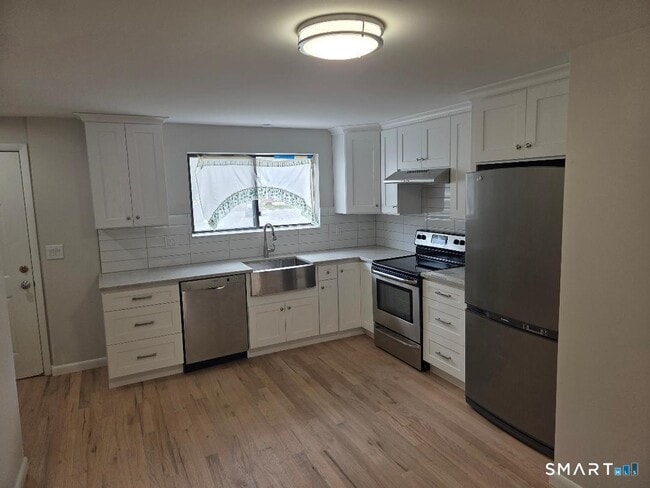 Building Photo - 39 Horton Hill Rd