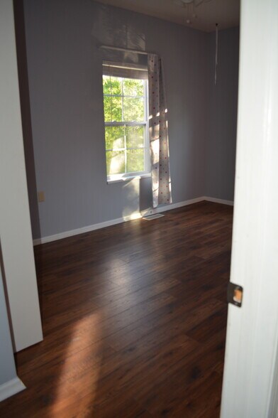 Bedroom 2 - 3064 Triumph Dr