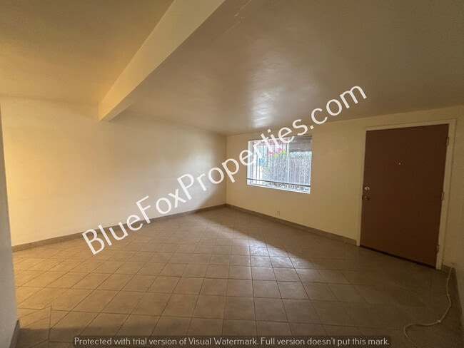 Building Photo - 4825 E 23rd St