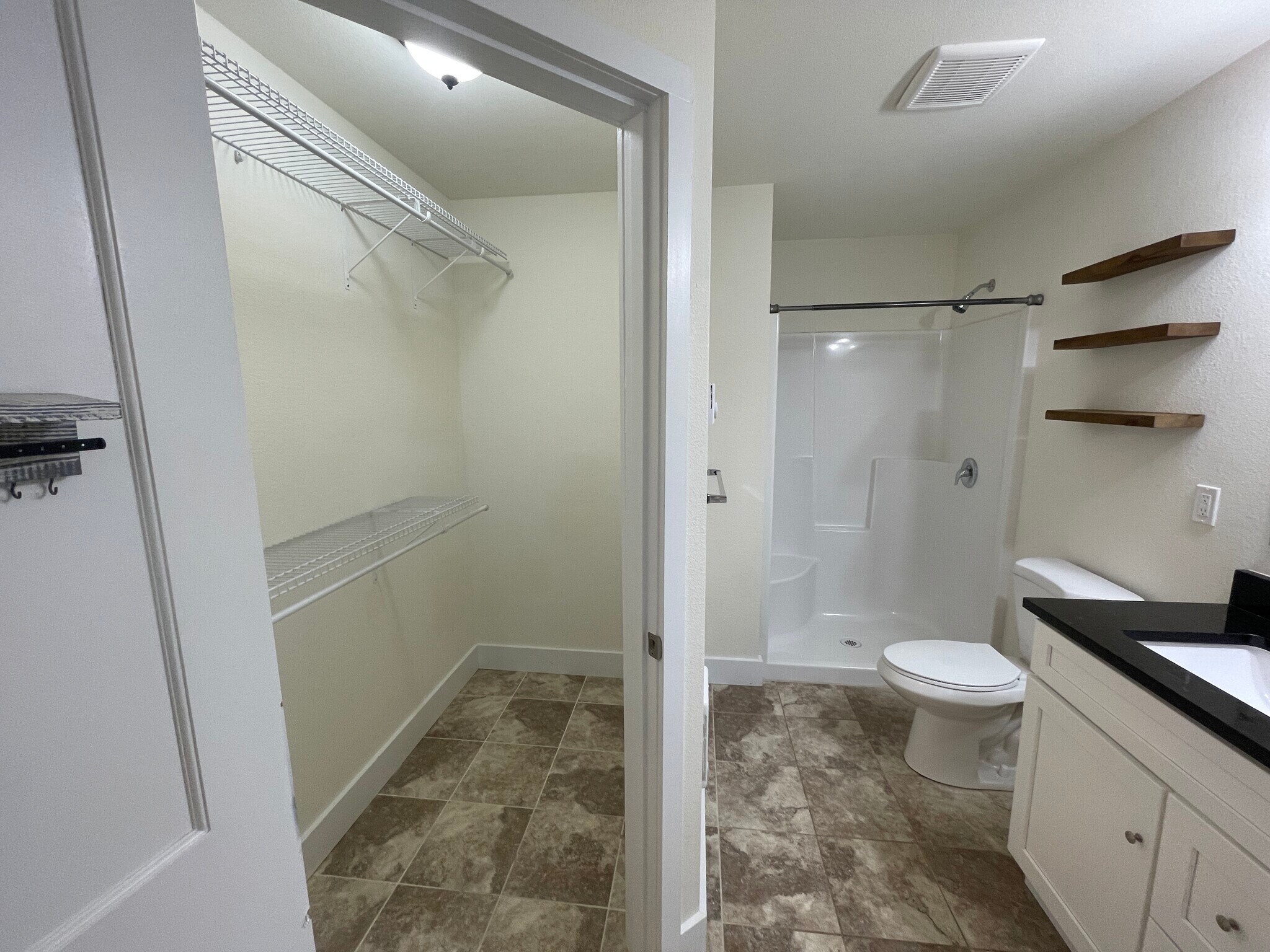 Building Photo - 627 N 3rd St