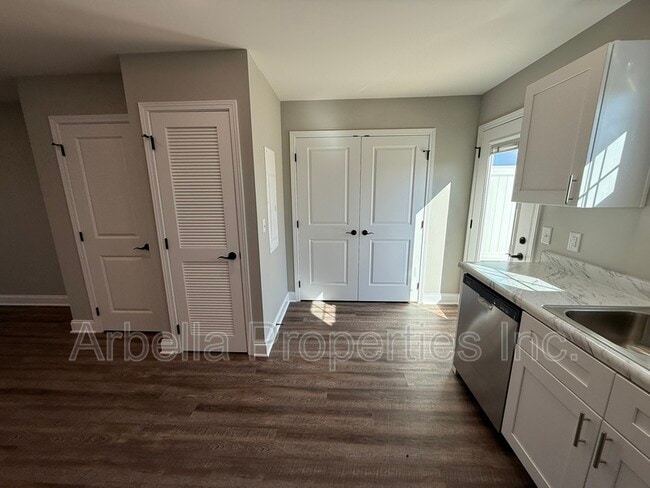 Building Photo - 127 Adams and Corby Rd