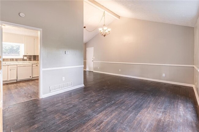 Building Photo - 495 Ansley Dr