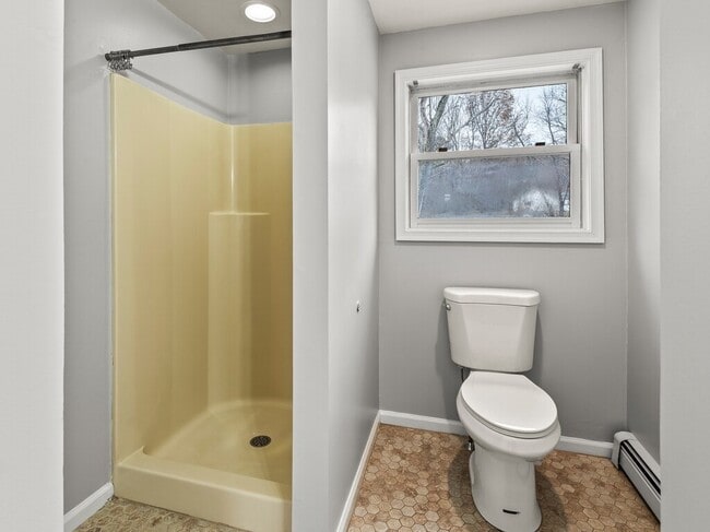 Building Photo - 281 Brooks Station Rd