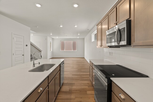 Building Photo - 2793 Talon Ln