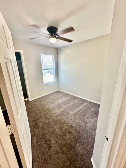 Building Photo - 768 Avondale Ave