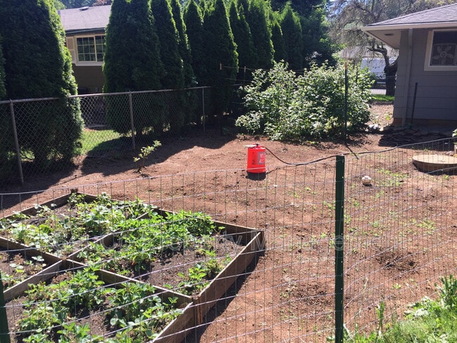 Building Photo - 22120 S Leslie Ave