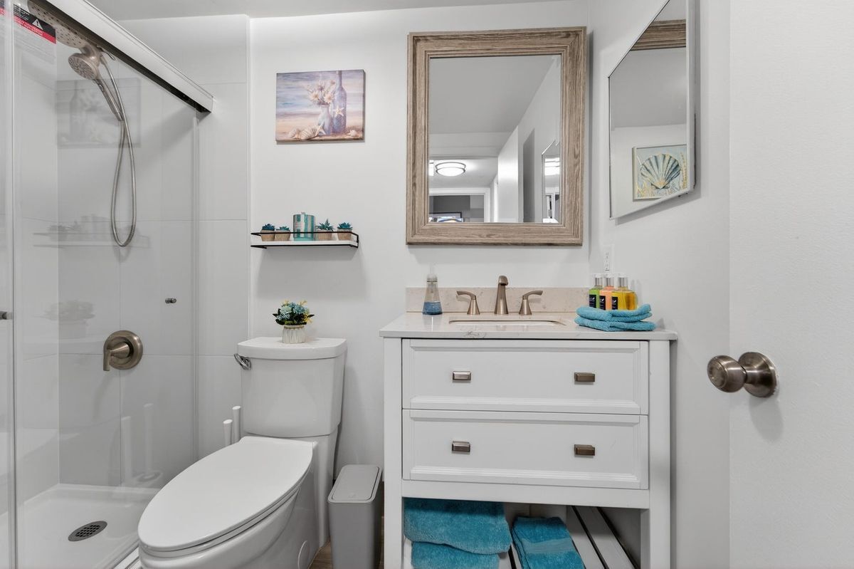 Building Photo - 801 Andrews Ave