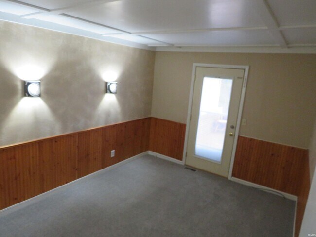 Building Photo - 413 W Harrison St