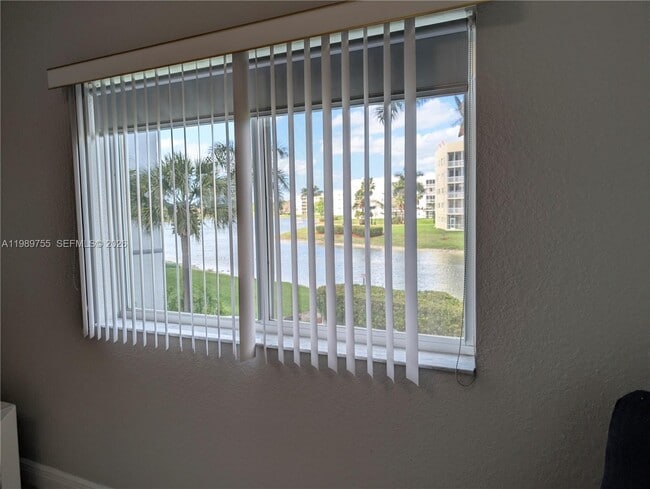 Building Photo - 10710 NW 66th St