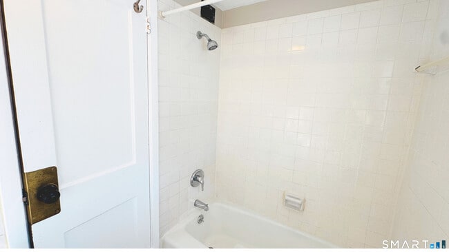 Building Photo - 125 Lebanon St