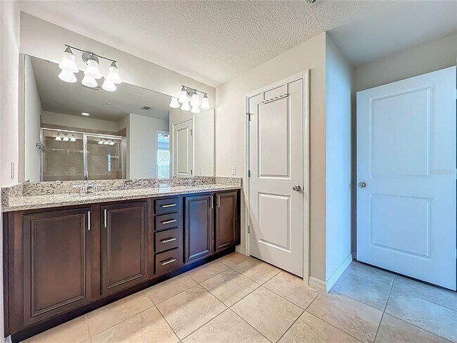 Building Photo - 3004 Alessa Loop