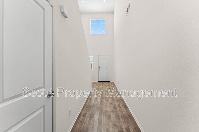 Building Photo - 28841 Cutlass St