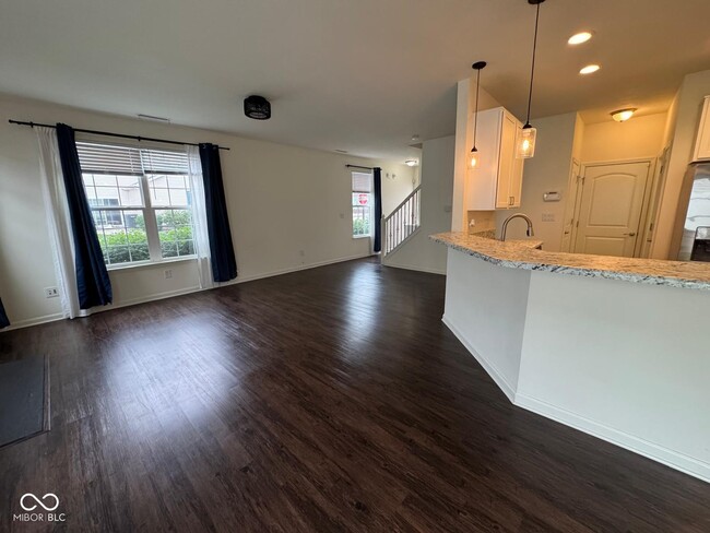 Building Photo - 9652 Wild Iris Dr