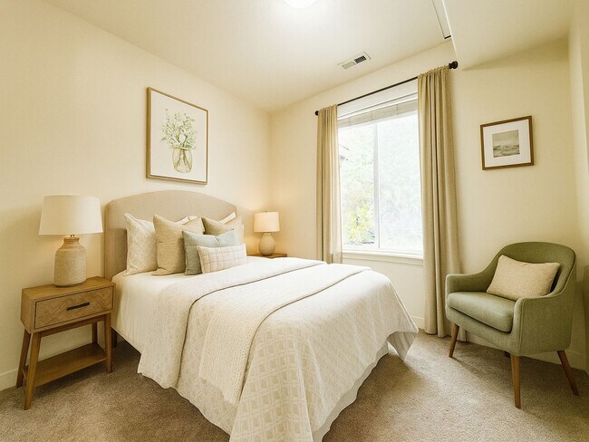 Building Photo - 2BR 1BA Townhome w/ In-Unit Laundry • Stainless Steel • Private Patio in South Jordan