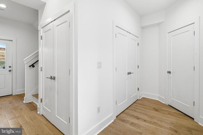 Building Photo - 1329 N 17th St