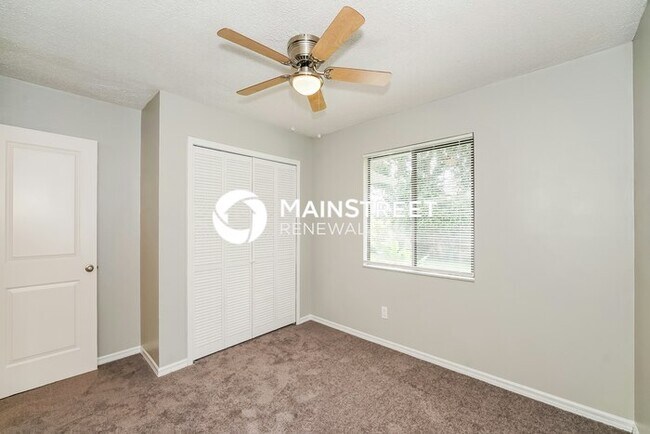 Building Photo - 3 Bedroom Pet-Friendly Home in ORMOND BEACH, FL with Main Street Renewal
