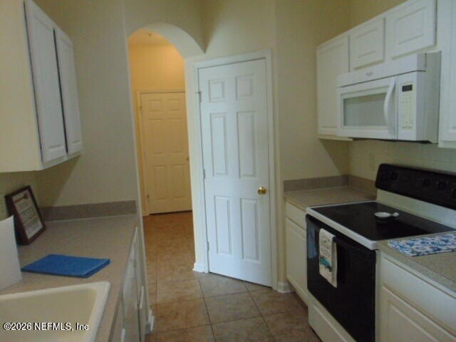 Building Photo - 7990 Baymeadows Rd E