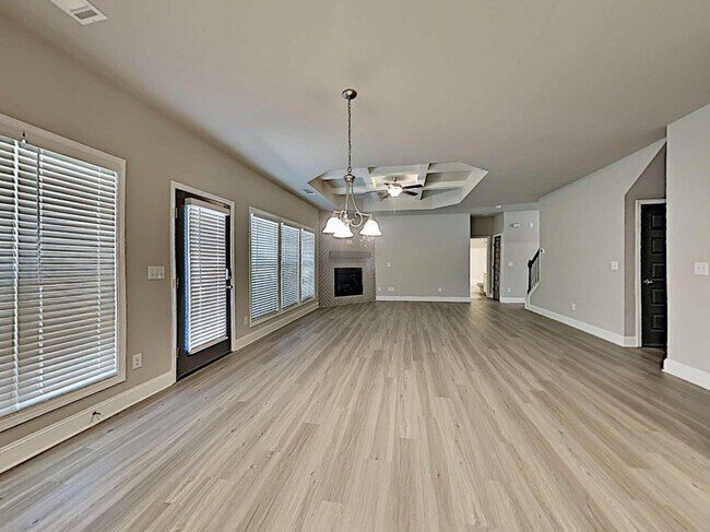 Building Photo - 1005 Overlook Walk Way