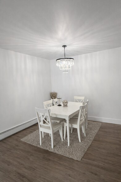 Building Photo - 16W540 87th St